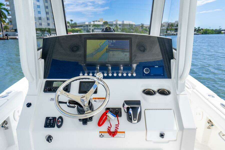 26ft Regulator Yacht For Sale