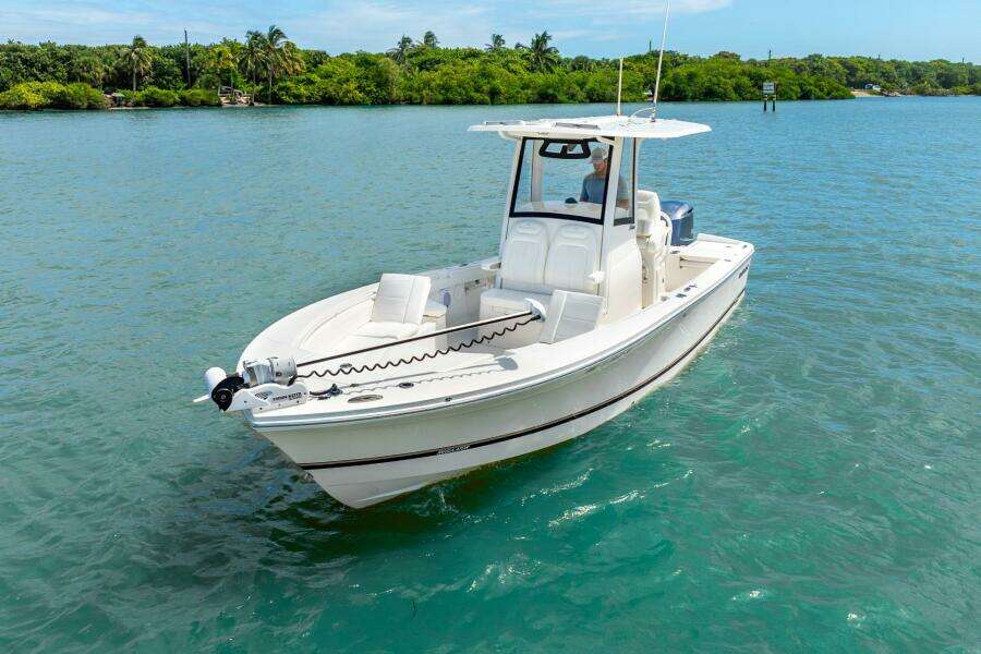 26ft Regulator Yacht For Sale