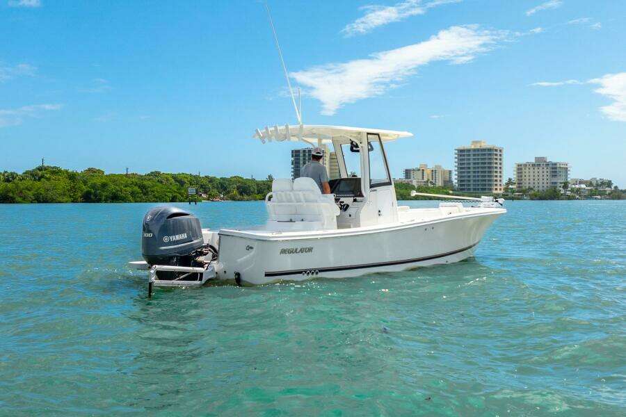 26ft Regulator Yacht For Sale