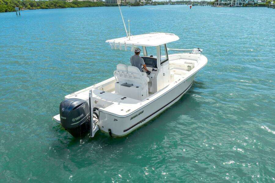 26ft Regulator Yacht For Sale