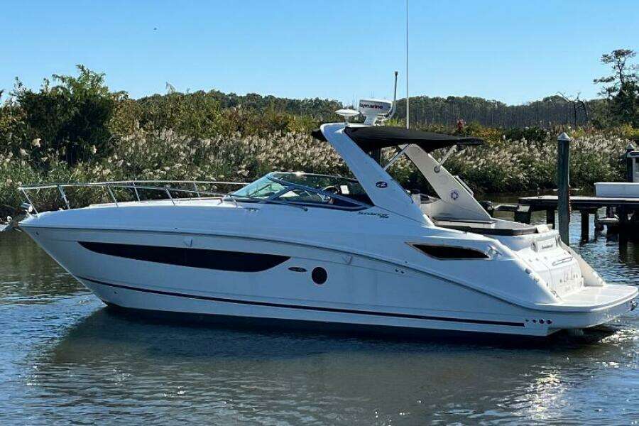 LIL LEE 35ft Sea Ray Yacht For Sale