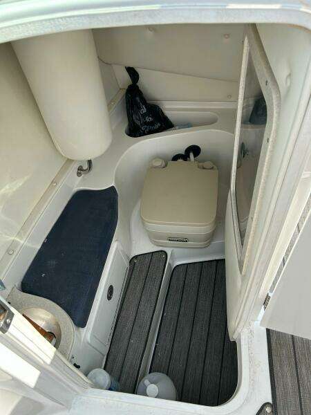 28ft Cobalt Yacht For Sale
