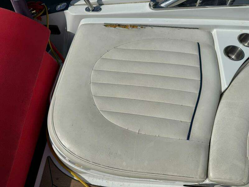 28ft Cobalt Yacht For Sale