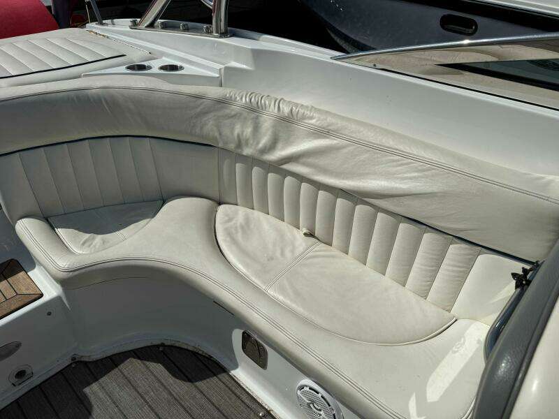 28ft Cobalt Yacht For Sale