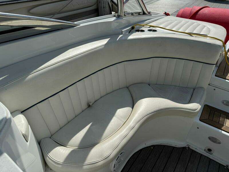 28ft Cobalt Yacht For Sale