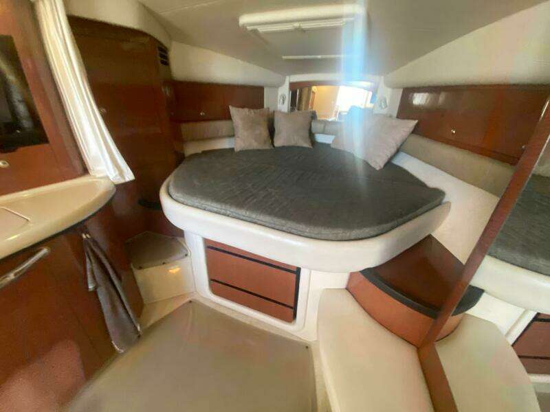 34ft Sea Ray Yacht For Sale