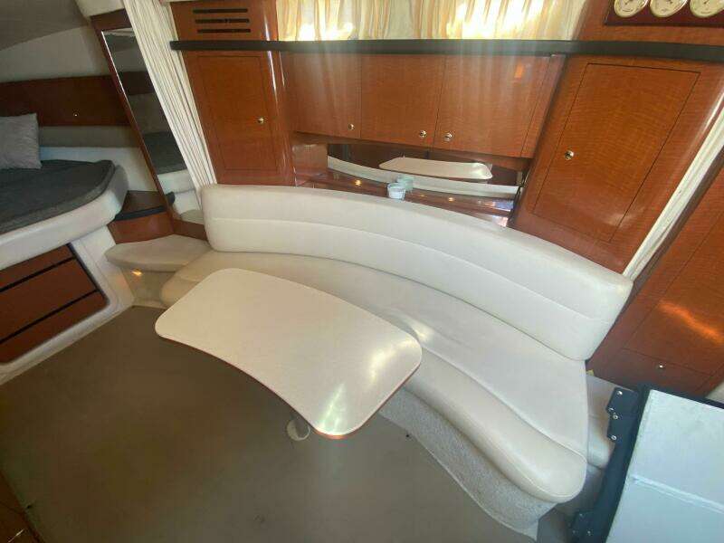 34ft Sea Ray Yacht For Sale