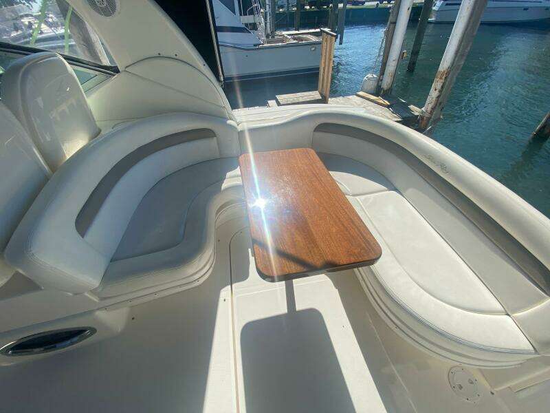34ft Sea Ray Yacht For Sale