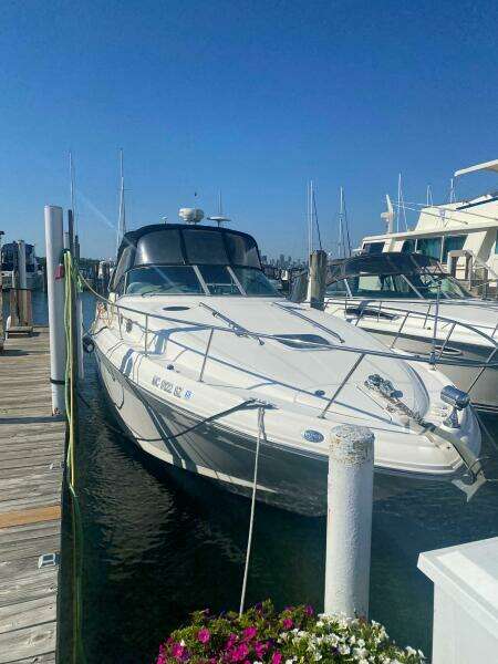 34ft Sea Ray Yacht For Sale
