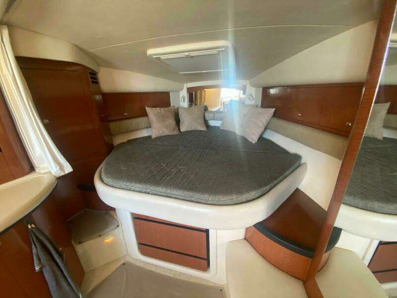 34ft Sea Ray Yacht For Sale