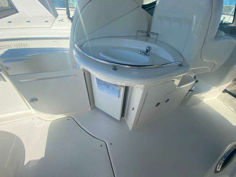 34ft Sea Ray Yacht For Sale