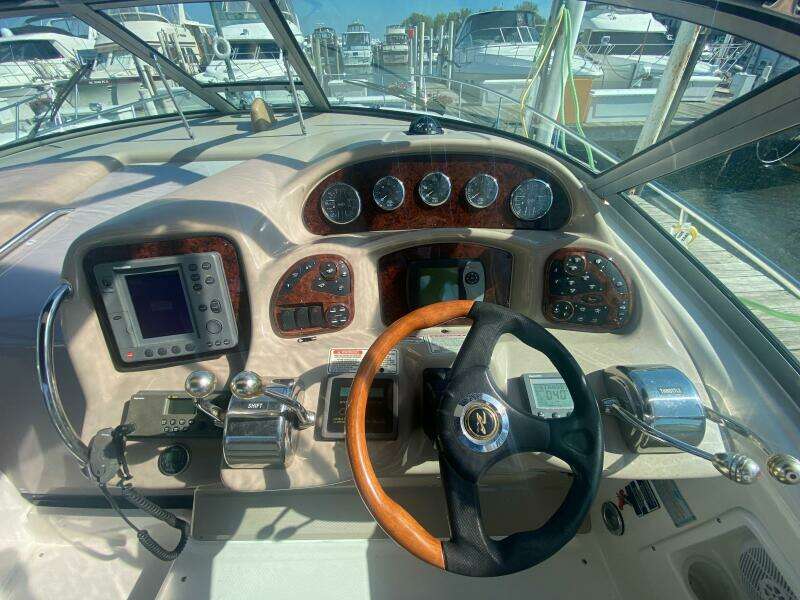 34ft Sea Ray Yacht For Sale