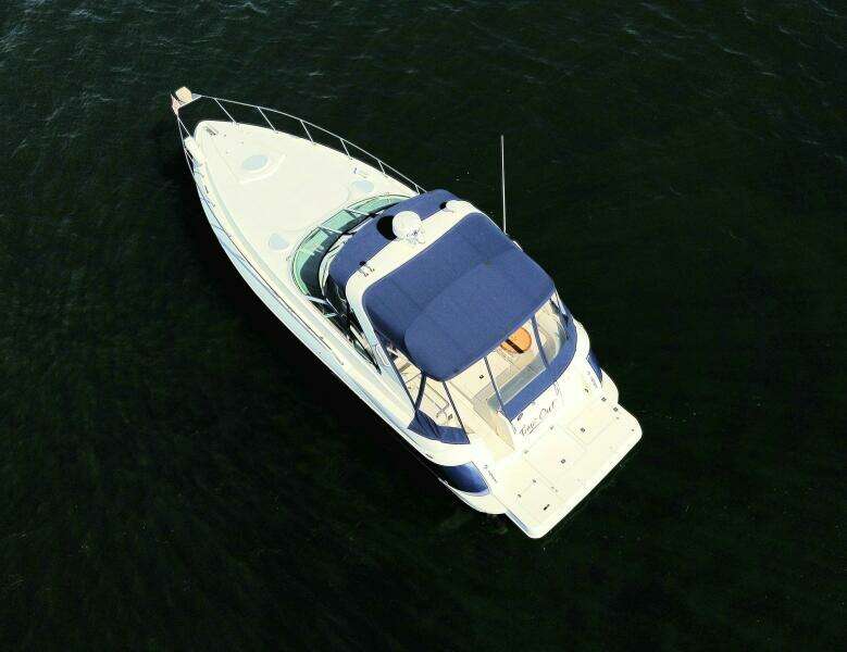37ft Cruisers Yachts Yacht For Sale