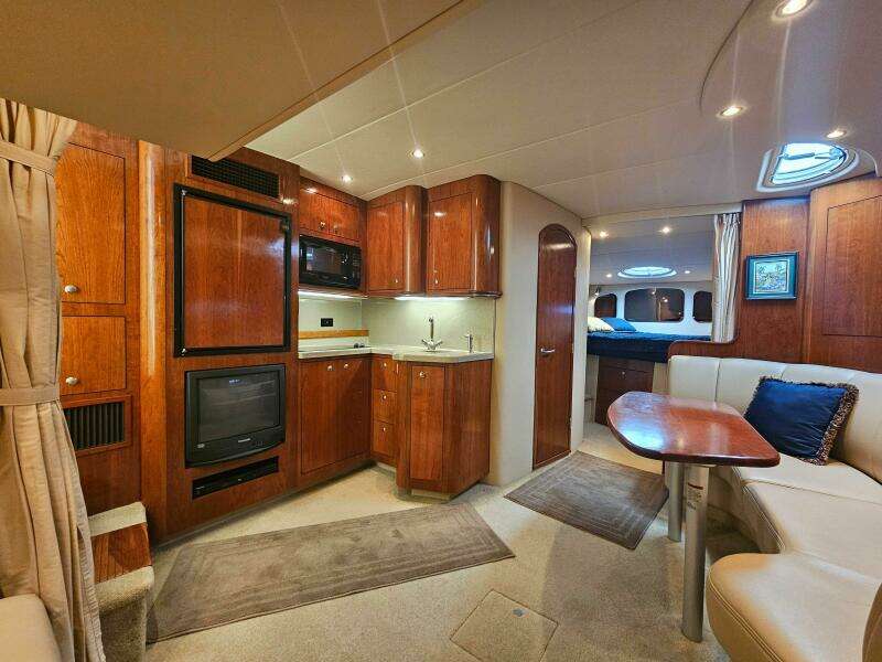 37ft Cruisers Yachts Yacht For Sale