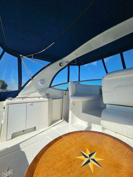 37ft Cruisers Yachts Yacht For Sale