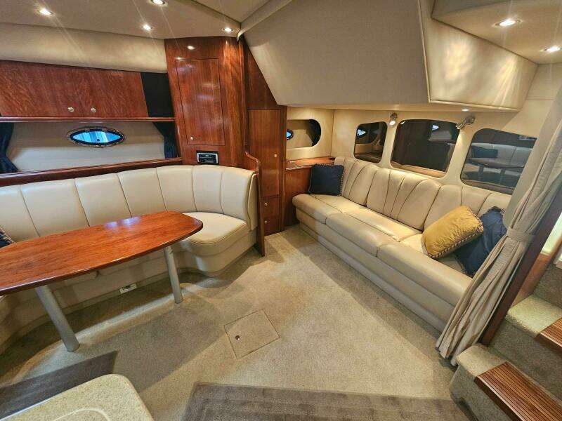 37ft Cruisers Yachts Yacht For Sale