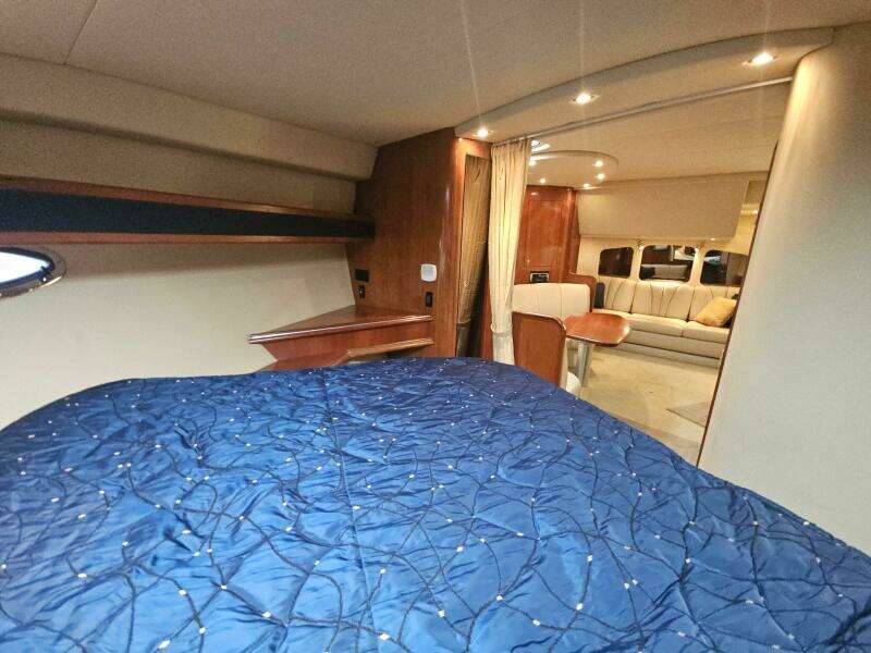 37ft Cruisers Yachts Yacht For Sale