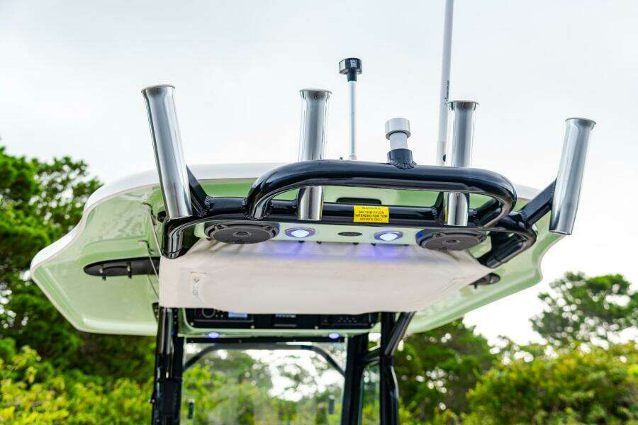 24ft Everglades Yacht For Sale
