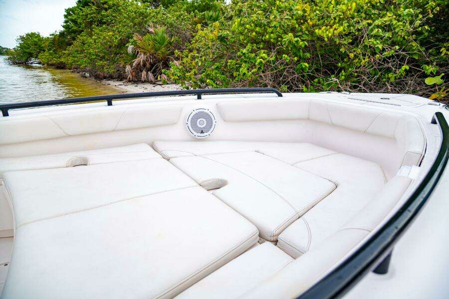 24ft Everglades Yacht For Sale