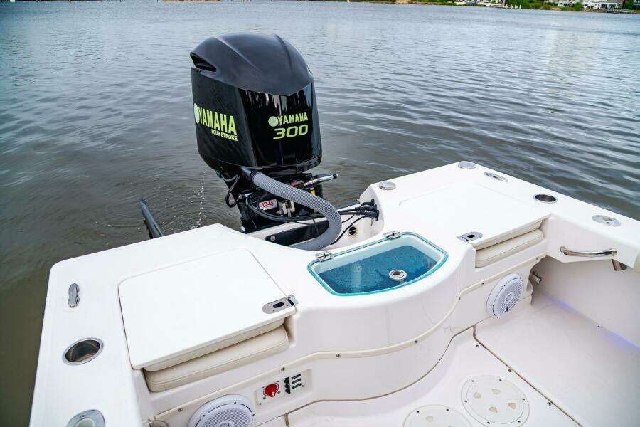24ft Everglades Yacht For Sale