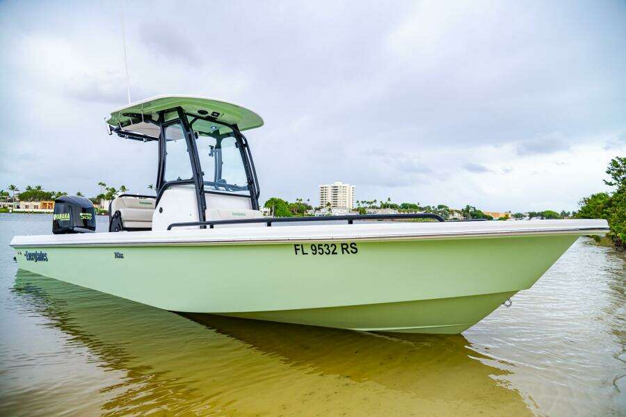 24ft Everglades Yacht For Sale