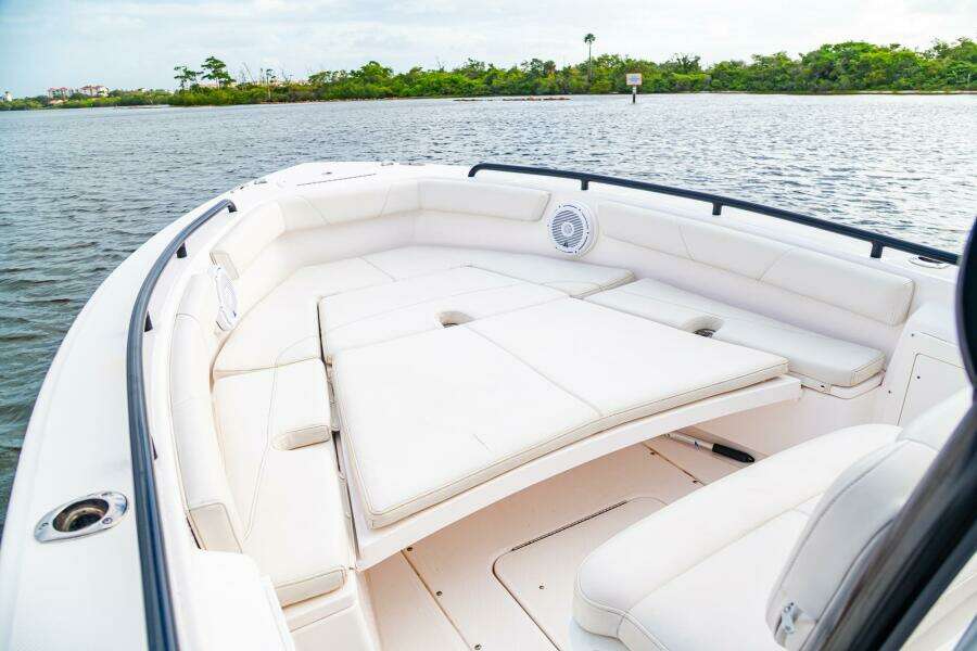 24ft Everglades Yacht For Sale