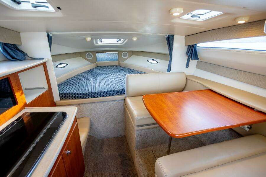 Our Trade 28ft Bayliner Yacht For Sale