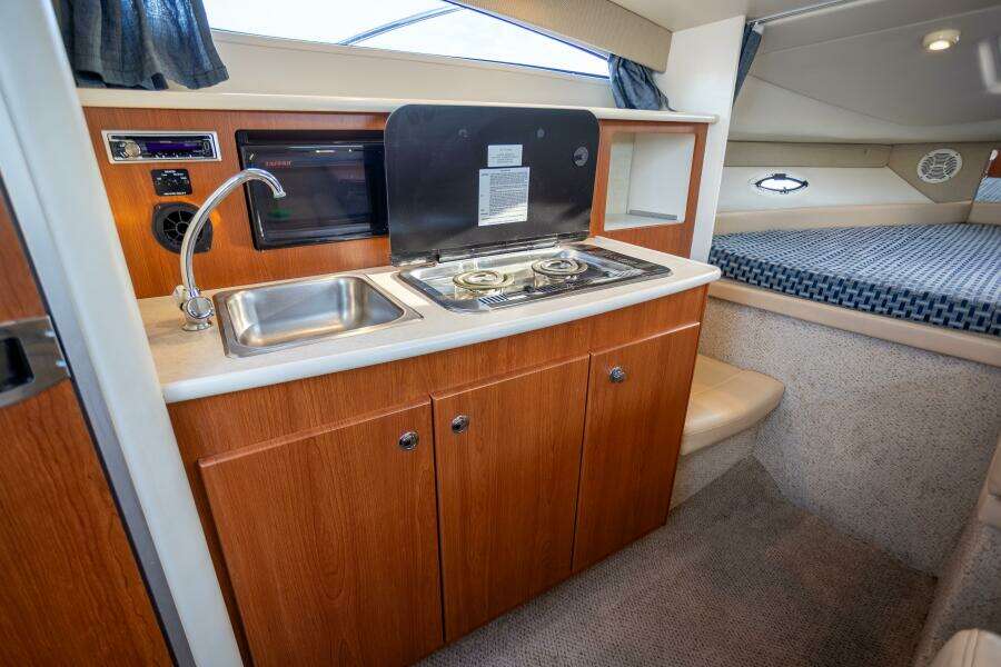 Our Trade 28ft Bayliner Yacht For Sale