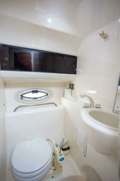 Our Trade 28ft Bayliner Yacht For Sale