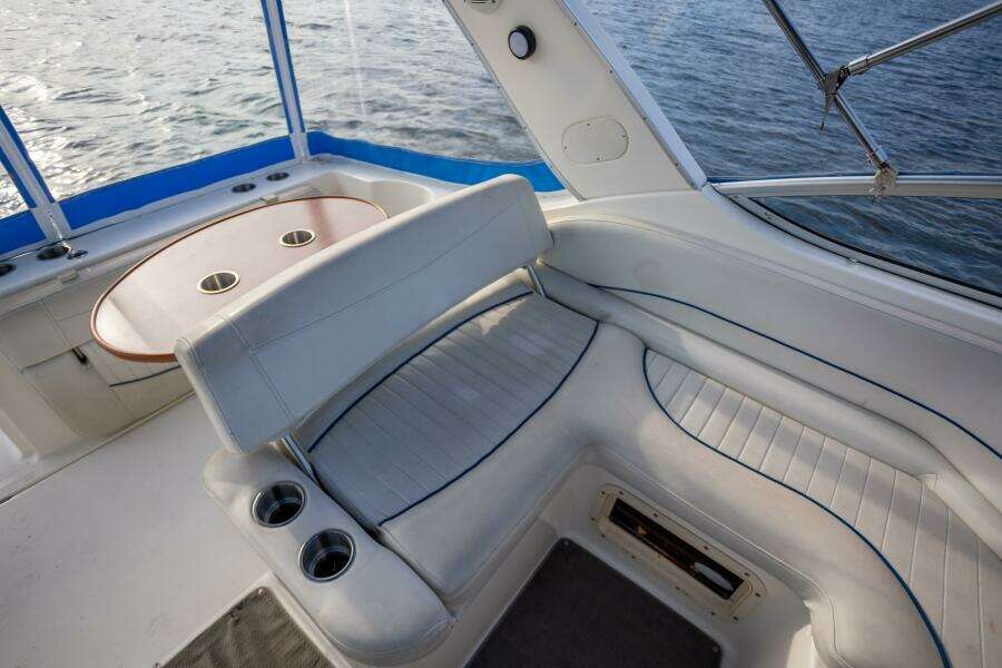 Our Trade 28ft Bayliner Yacht For Sale Our Trade 28ft Bayliner Yacht For Sale