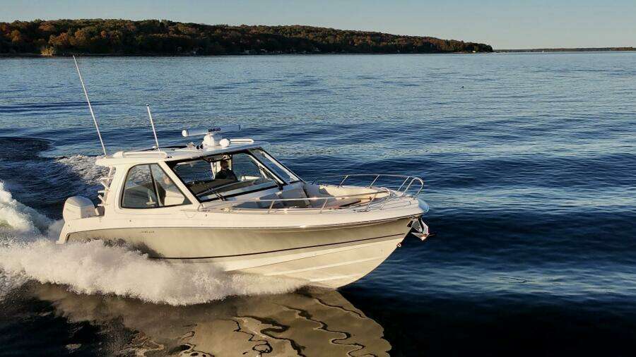 38ft Boston Whaler Yacht For Sale
