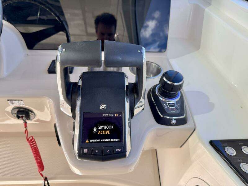 38ft Boston Whaler Yacht For Sale