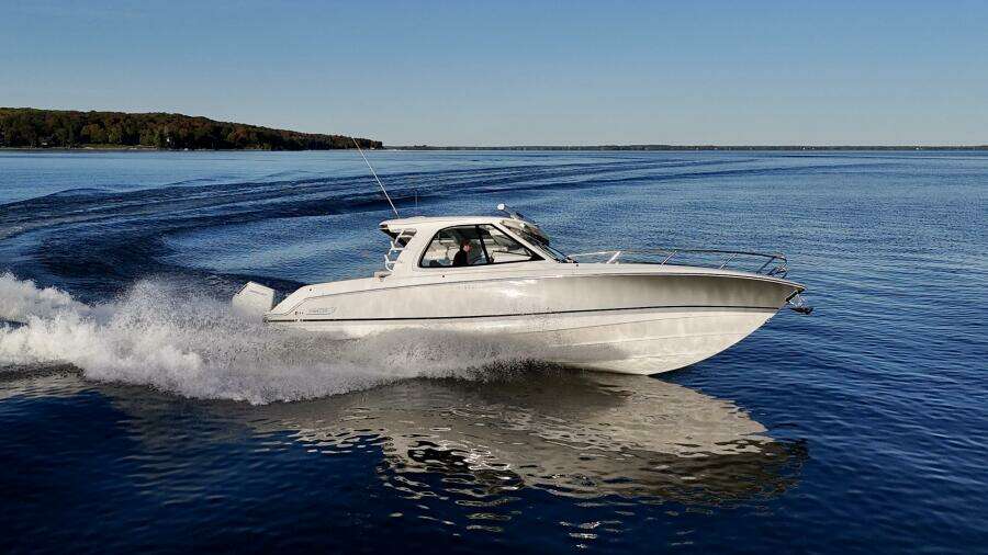 38ft Boston Whaler Yacht For Sale