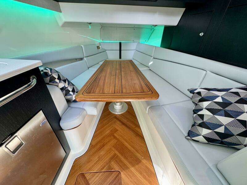 38ft Boston Whaler Yacht For Sale