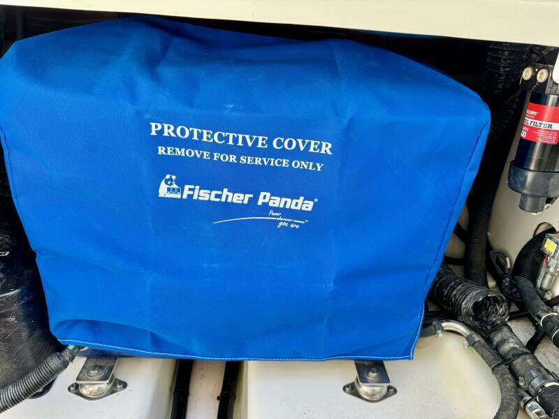 38ft Boston Whaler Yacht For Sale