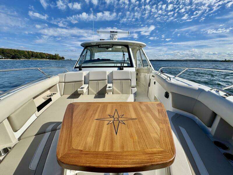 38ft Boston Whaler Yacht For Sale