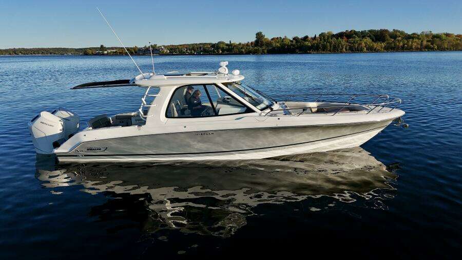 38ft Boston Whaler Yacht For Sale