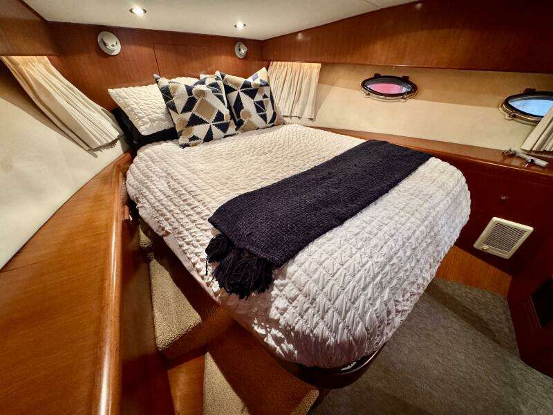 42ft Ocean Alexander Yacht For Sale