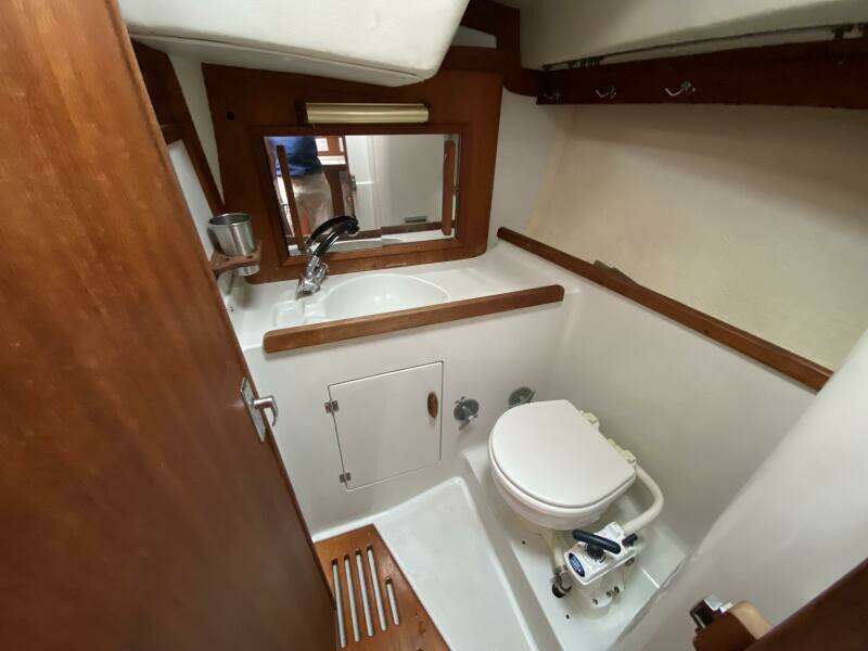 Delphinium 40ft J Boats Yacht For Sale