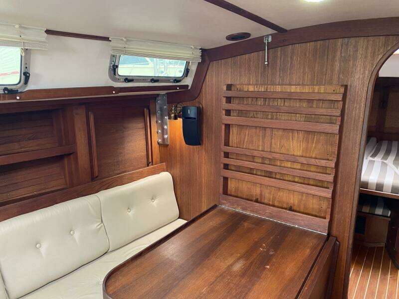 Delphinium 40ft J Boats Yacht For Sale