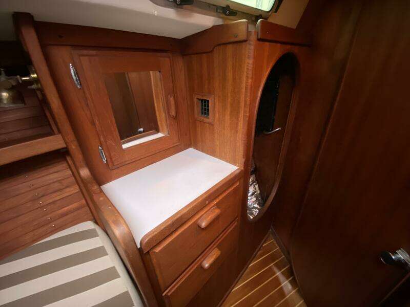 Delphinium 40ft J Boats Yacht For Sale