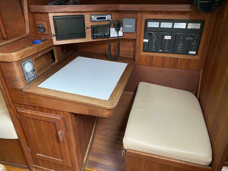 Delphinium 40ft J Boats Yacht For Sale