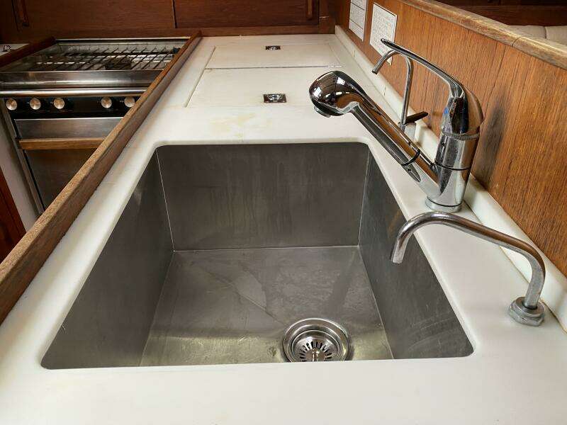 Delphinium 40ft J Boats Yacht For Sale
