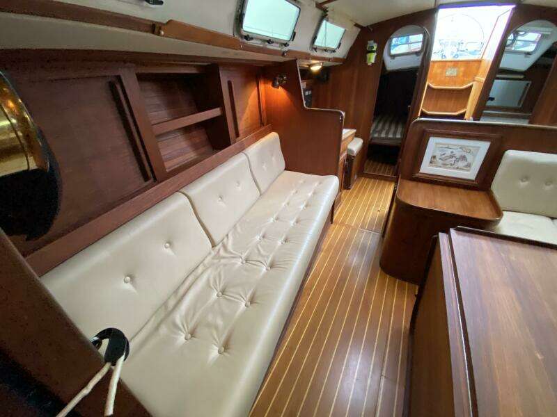 Delphinium 40ft J Boats Yacht For Sale