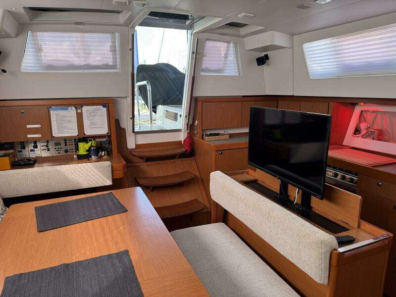 Second Wind 46ft Beneteau Yacht For Sale