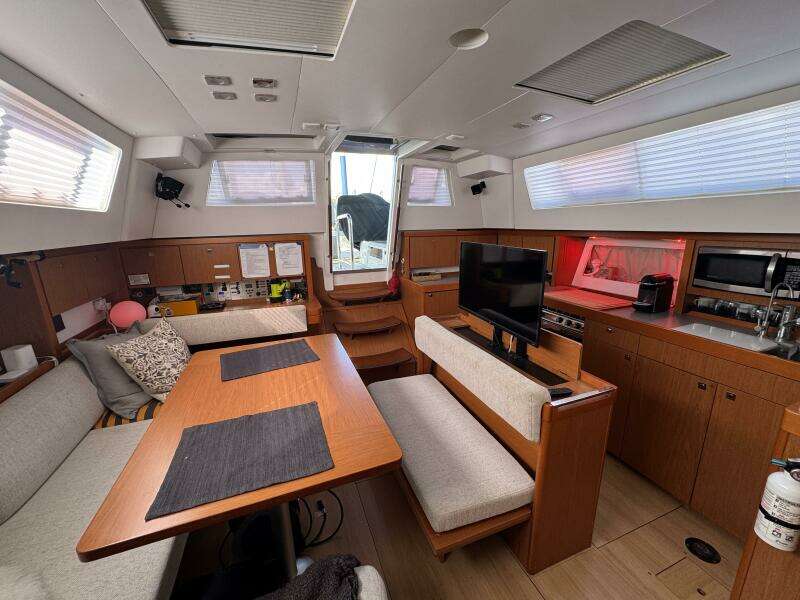 Second Wind 46ft Beneteau Yacht For Sale
