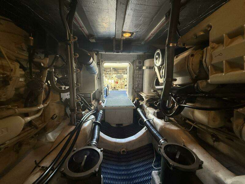 47ft Royal Pacific Yacht For Sale