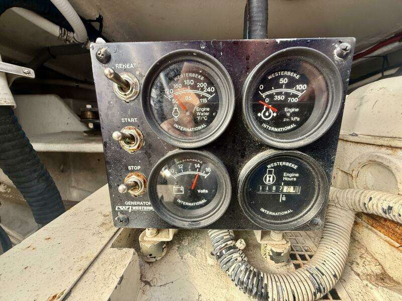 47ft Royal Pacific Yacht For Sale