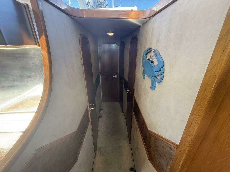 47ft Royal Pacific Yacht For Sale