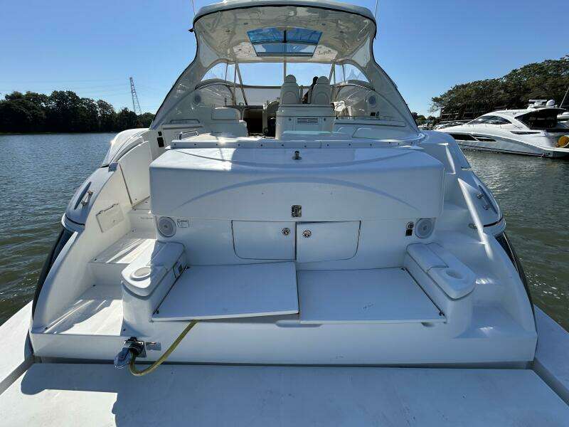 54ft Cruisers Yachts Yacht For Sale